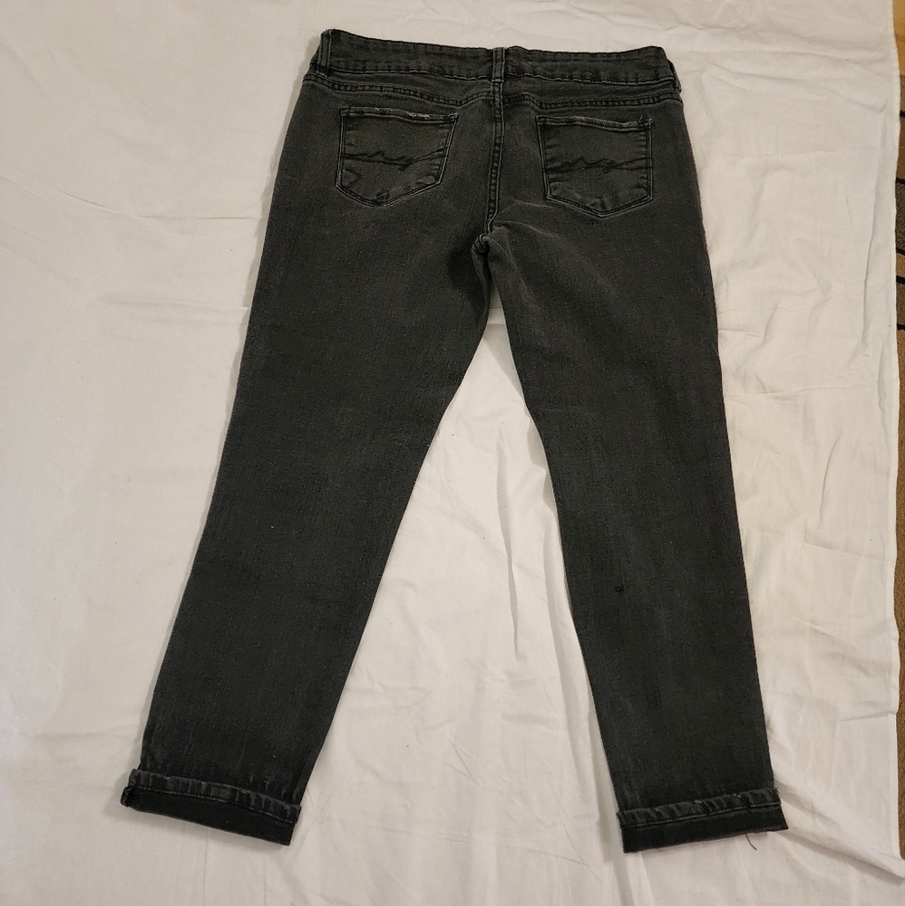 New York & Co. Women's Cropped Distressed Cuffed Boyfriend Black Jeans 👖 - Picture 7 of 13
